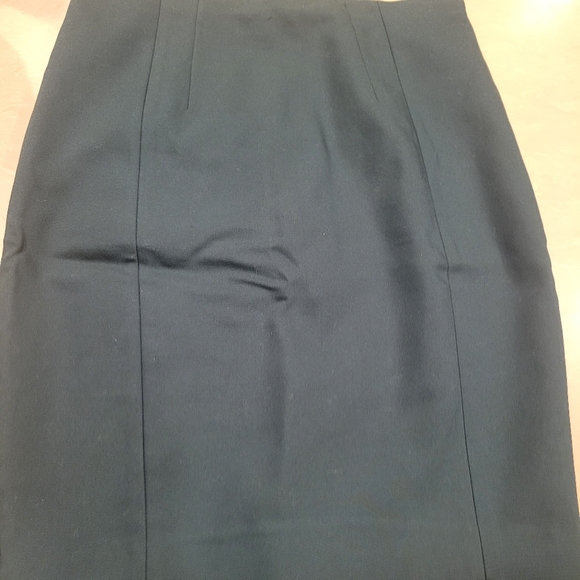 Express forest green brand new pencil skirt size new tags